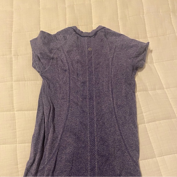 Size 4 Swiftly 1.0 short sleeve - Picture 2 of 3